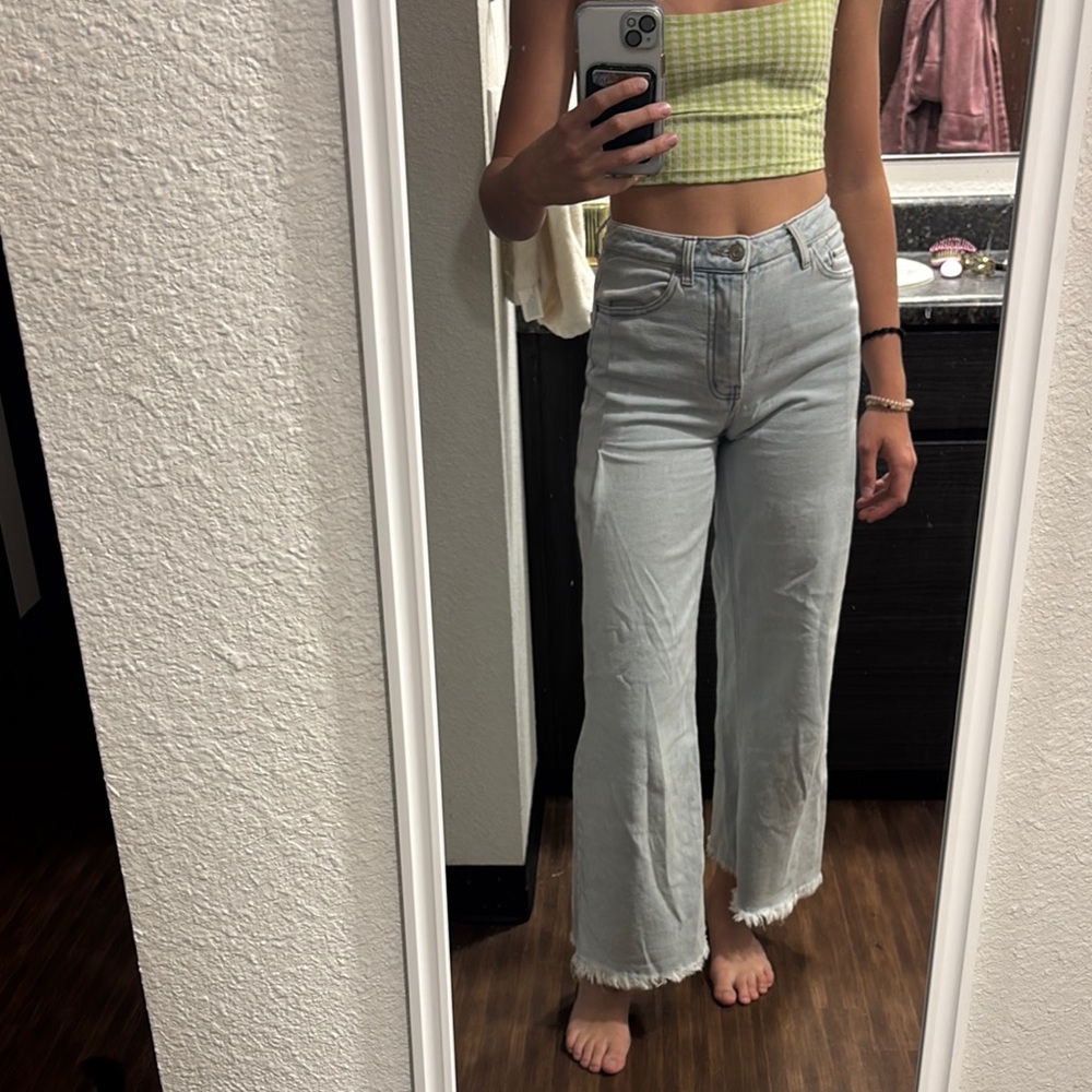 Women's Light Blue Frayed Hem Jeans